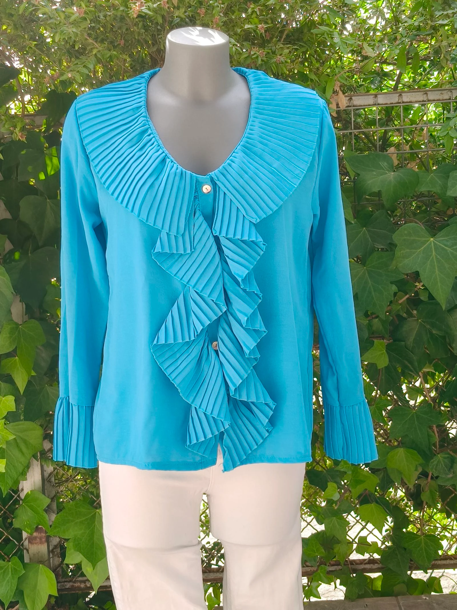 Blusa elegante azul turquesa com babados plissados – photo 6